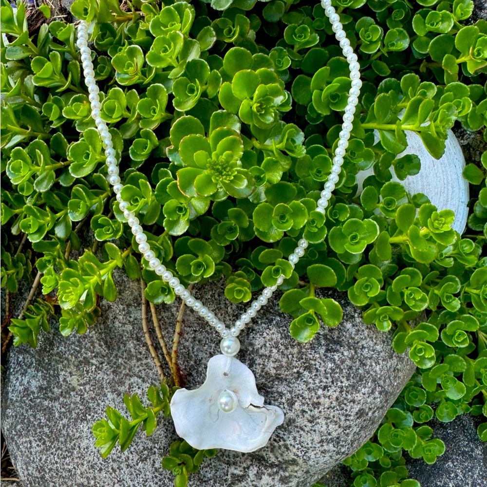 Mermaid necklace handmade with original seashell